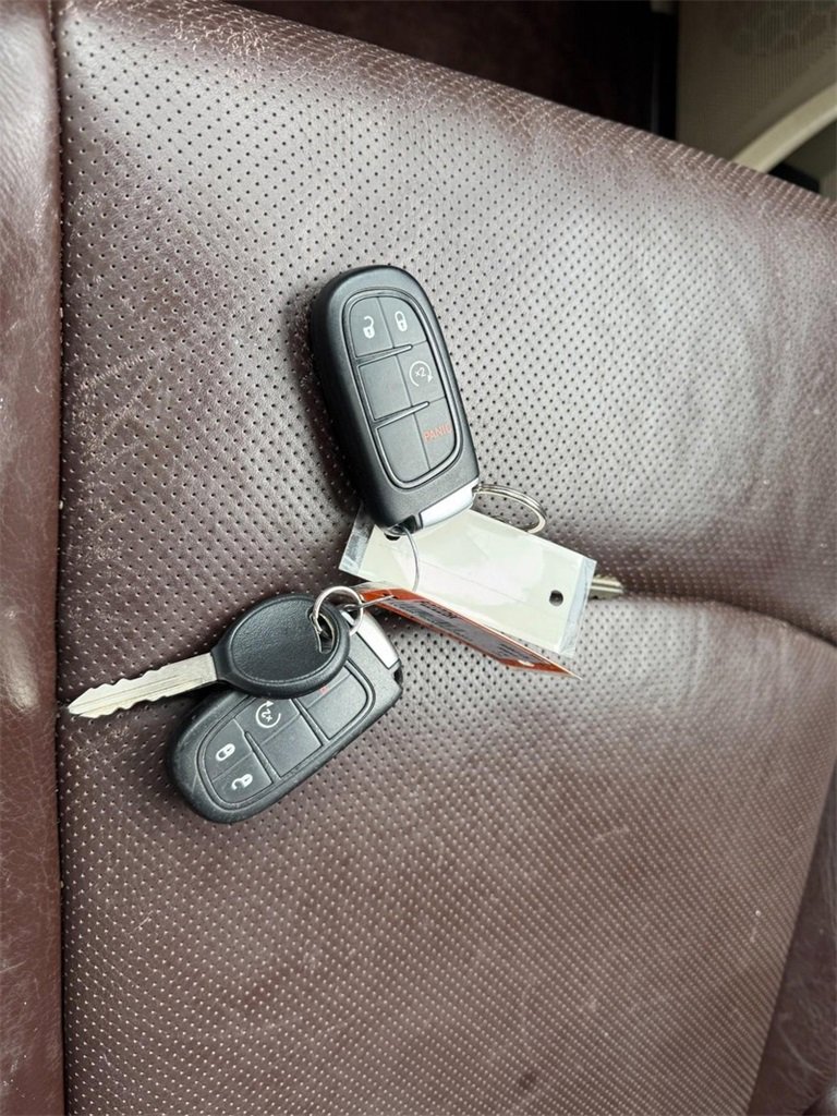 Used 2014 RAM 1500 Laramie Longhorn w/ Convenience Group image 28