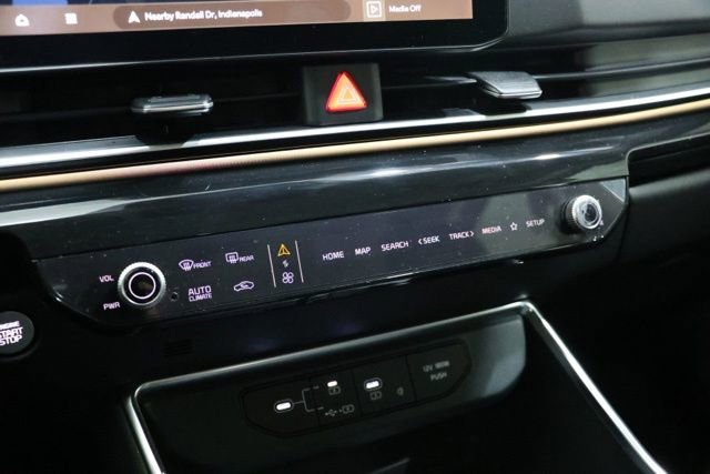 Used 2025 Kia Carnival SX Prestige FWD image 27