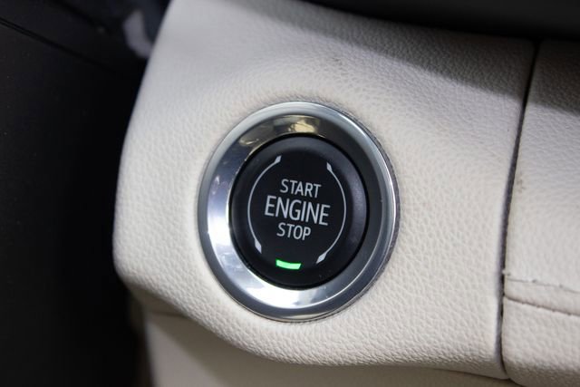 Used 2022 Buick Envision Avenir w/ Safety Package image 28