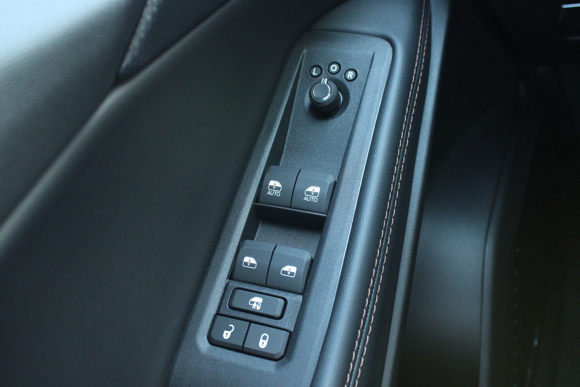 New 2026 Jeep Cherokee Limited AWD/4WD image 24