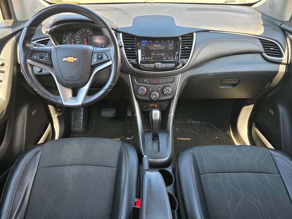 Used 2020 Chevrolet Trax LT w/ Sun & Sound Package AWD/4WD image 5