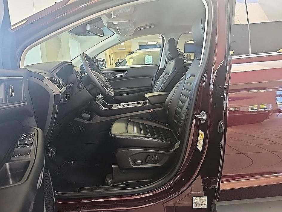 Used 2023 Ford Edge SEL AWD/4WD image 12