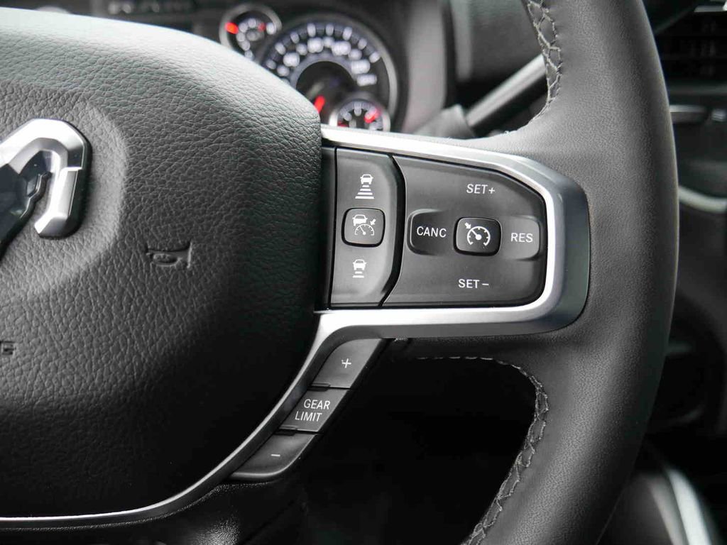 Used 2025 RAM 3500 Big Horn image 45