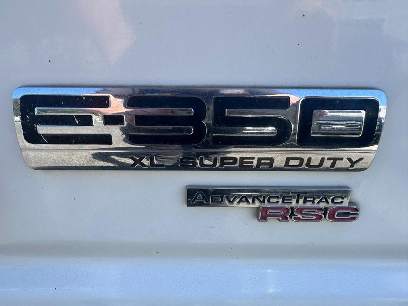 Used 2009 Ford E-350 and Econoline 350 XL RWD image 4