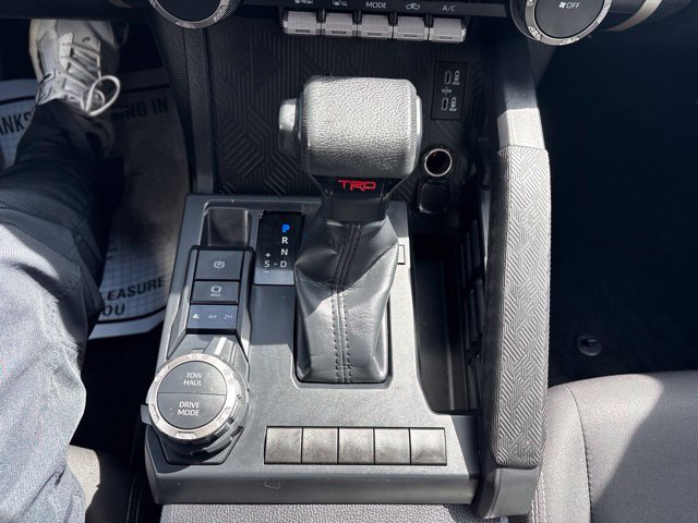 Used 2025 Toyota Tacoma TRD Sport AWD/4WD image 19
