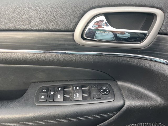 Used 2021 Jeep Grand Cherokee Limited w/ Premium Lighting Group image 17