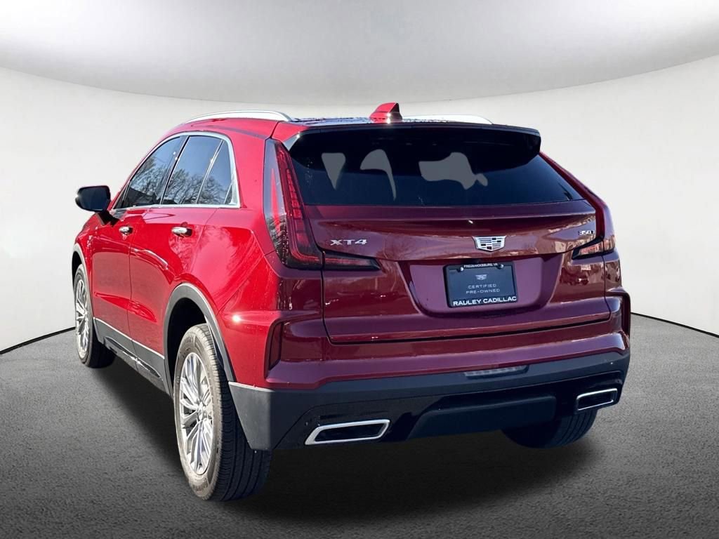 Certified 2024 Cadillac XT4 Premium Luxury w/ Cold Weather Package FWD image 19