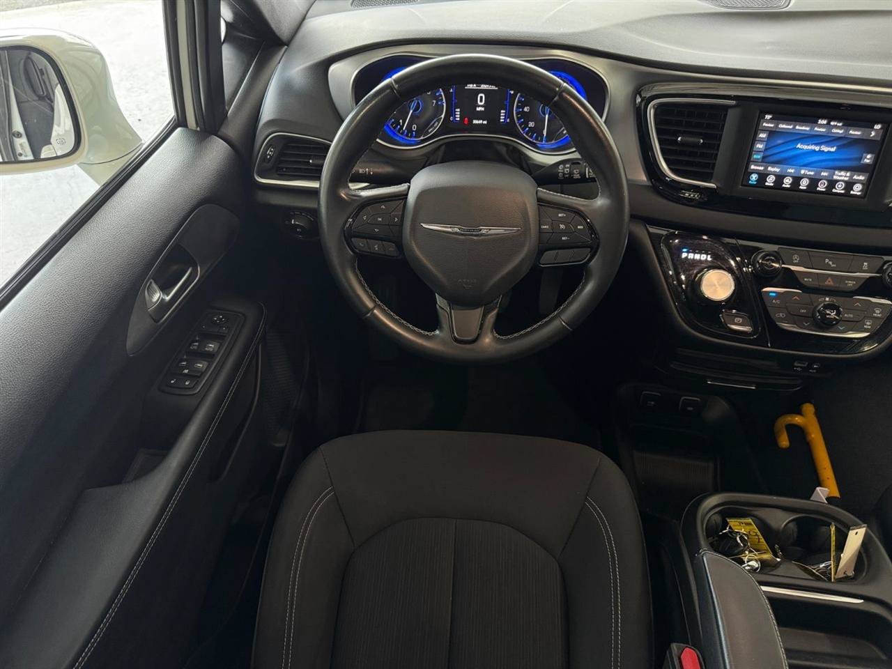 Used 2018 Chrysler Pacifica Touring Plus w/ S Appearance Package FWD image 5