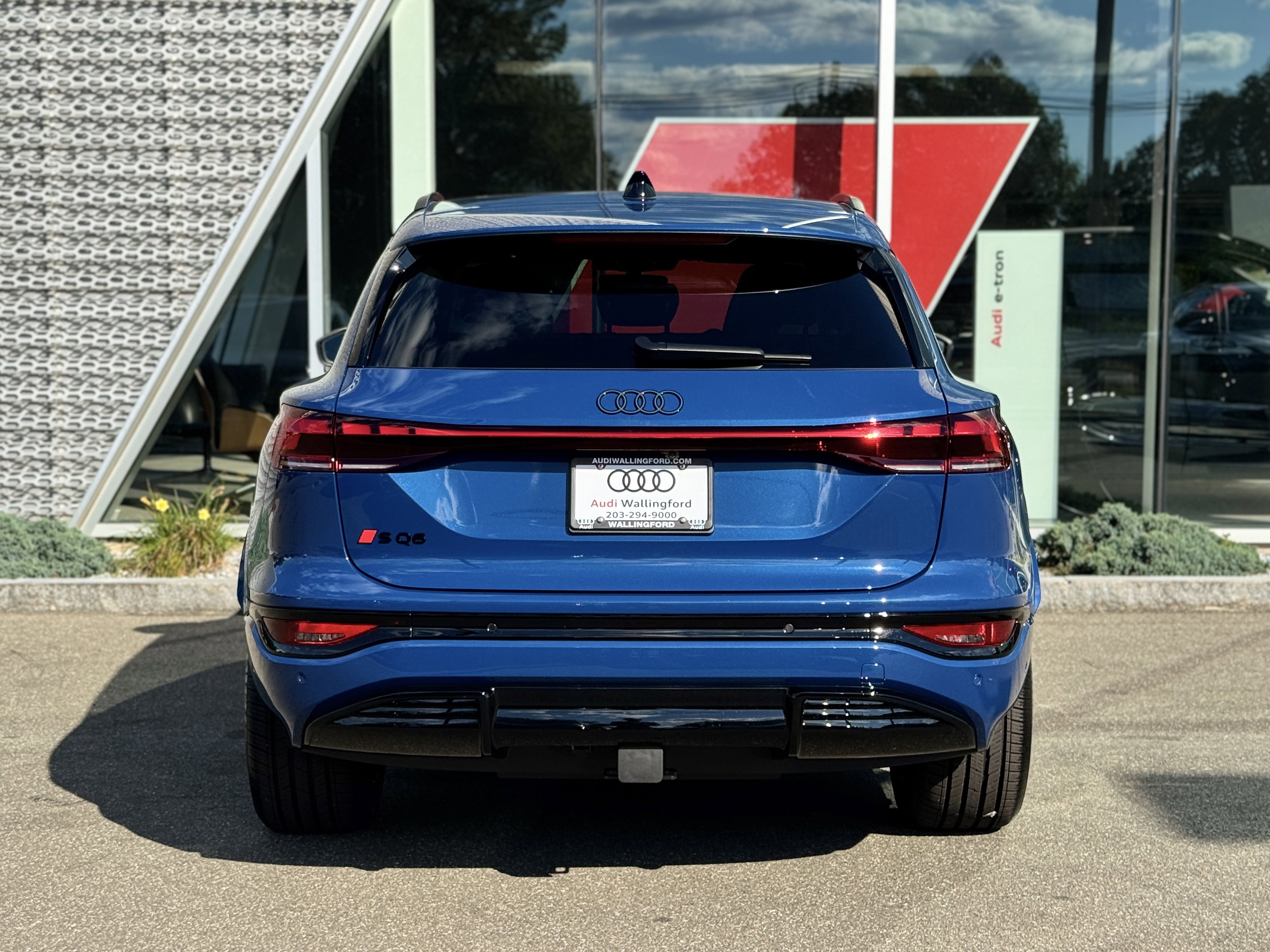 New 2025 Audi SQ6 e-tron Premium Plus image 10
