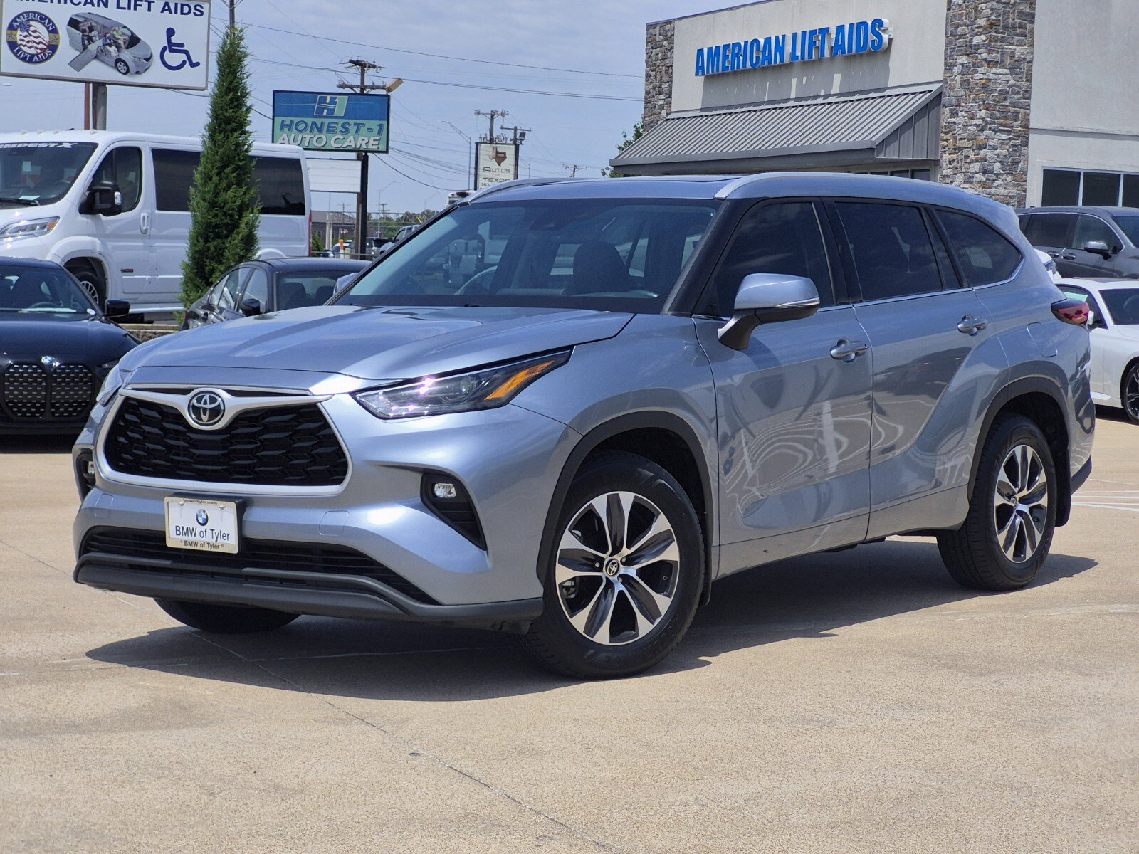 Used 2022 Toyota Highlander XLE