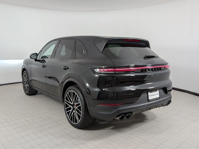 New 2026 Porsche Cayenne video 3