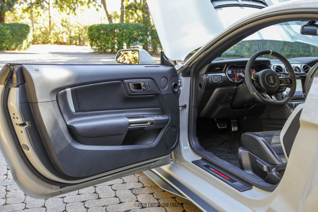 Used 2020 Ford Mustang Shelby GT500 w/ Technology Package image 41
