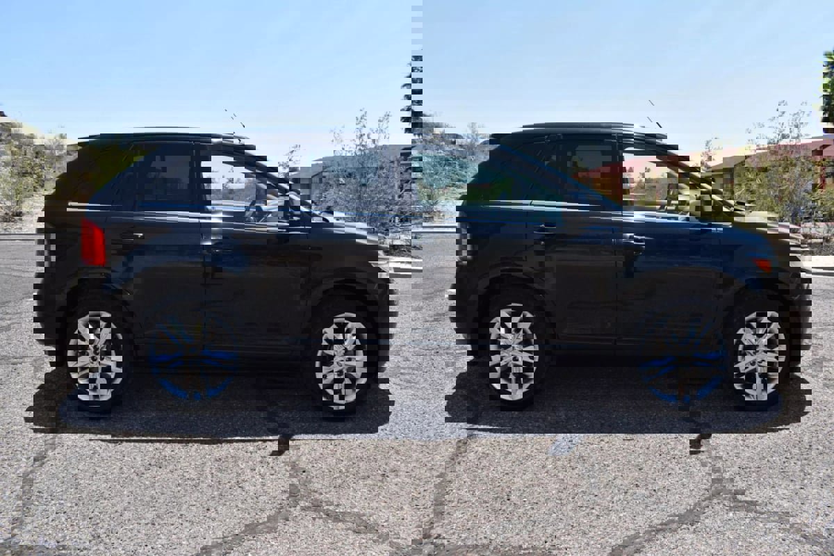 Used 2011 Ford Edge Limited w/ 302A Rapid Spec Order Code image 8