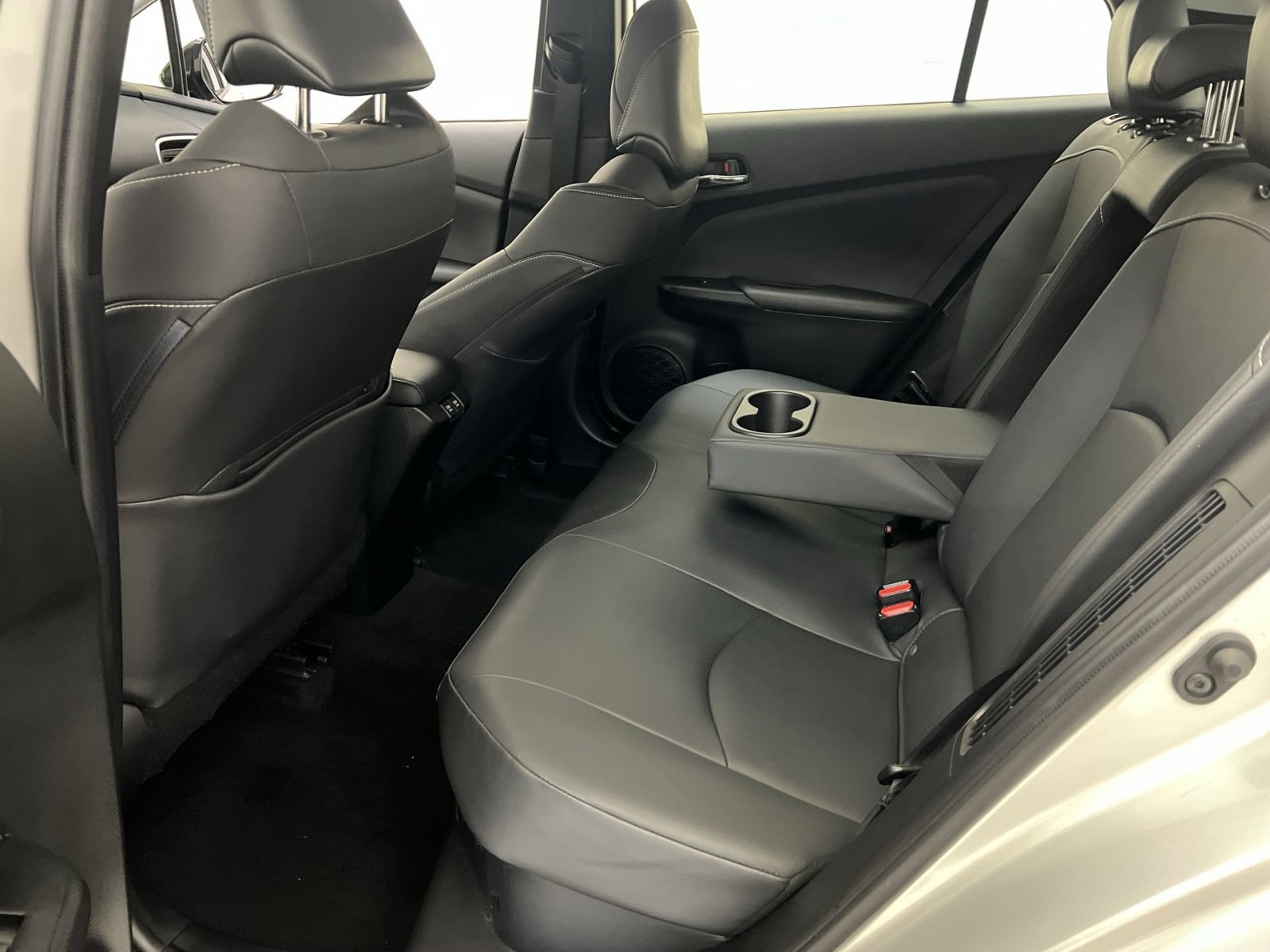 Used 2020 Toyota Prius Prime Limited image 22