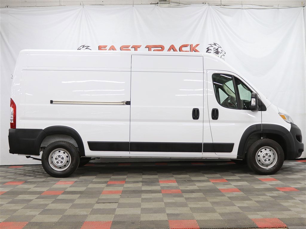 Used 2023 RAM ProMaster 2500 image 4