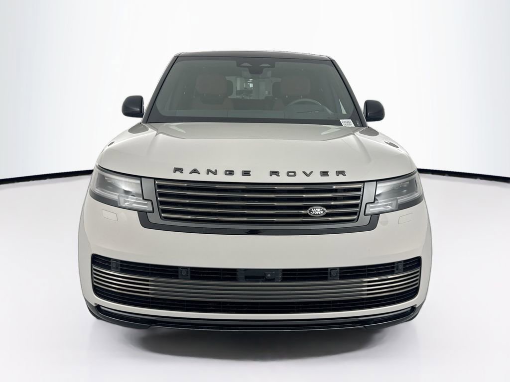 New 2026 Land Rover Range Rover SV image 2