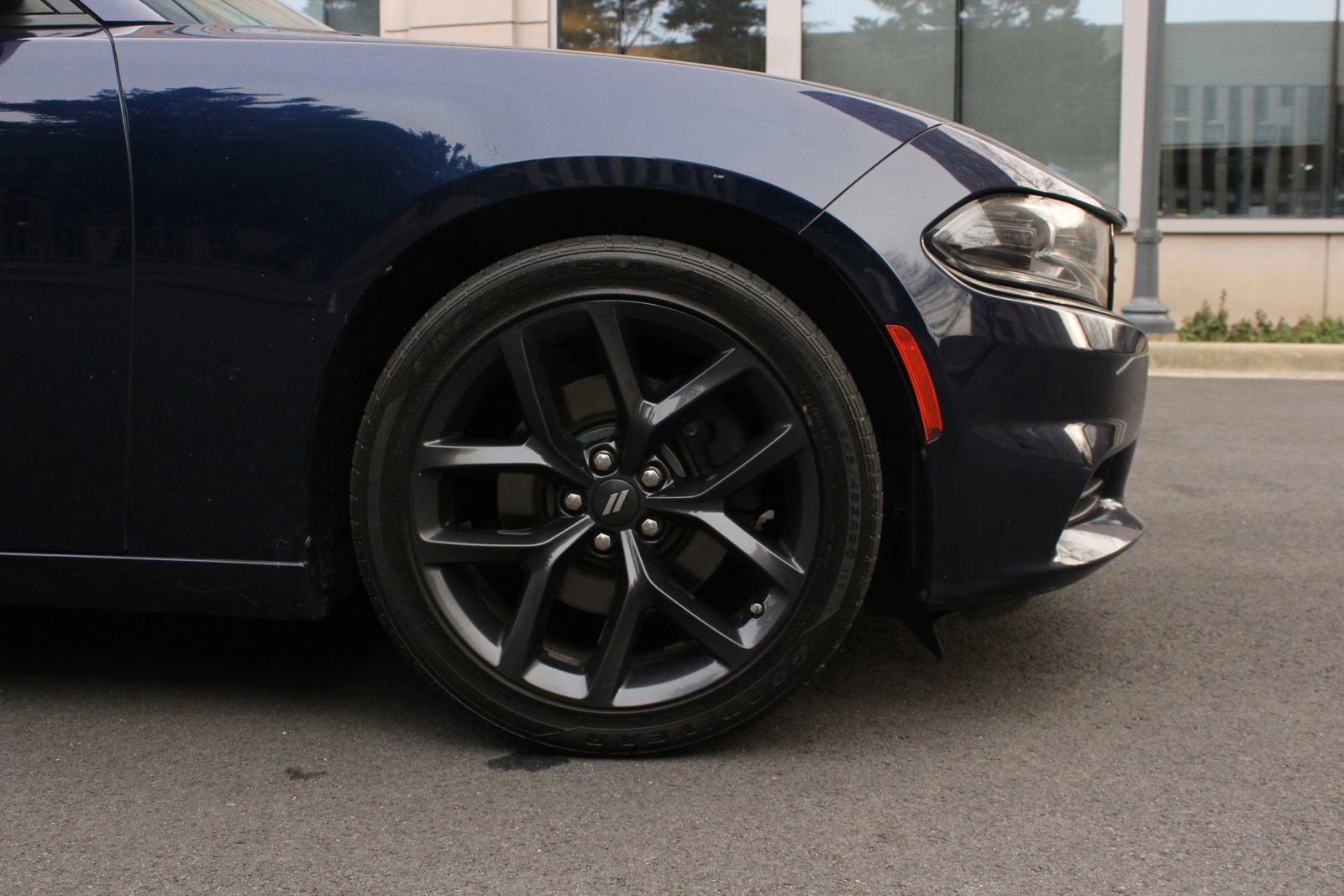 Used 2015 Dodge Charger SXT w/ Rallye Group AWD/4WD image 4