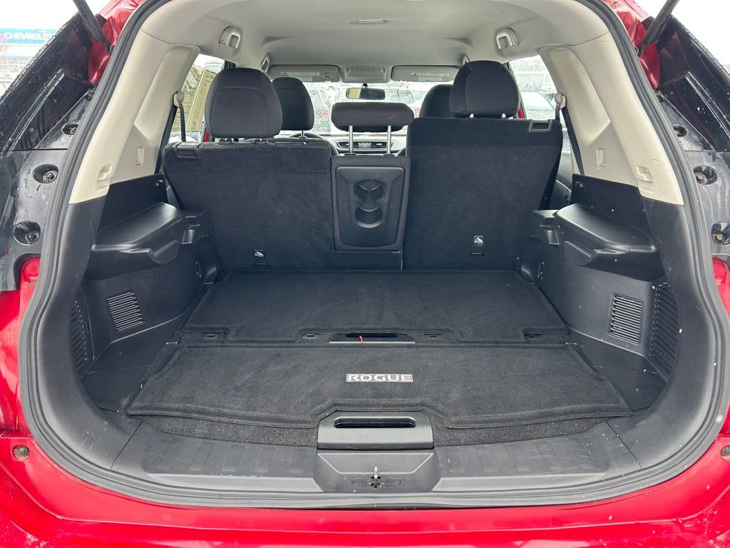 Used 2017 Nissan Rogue S image 23