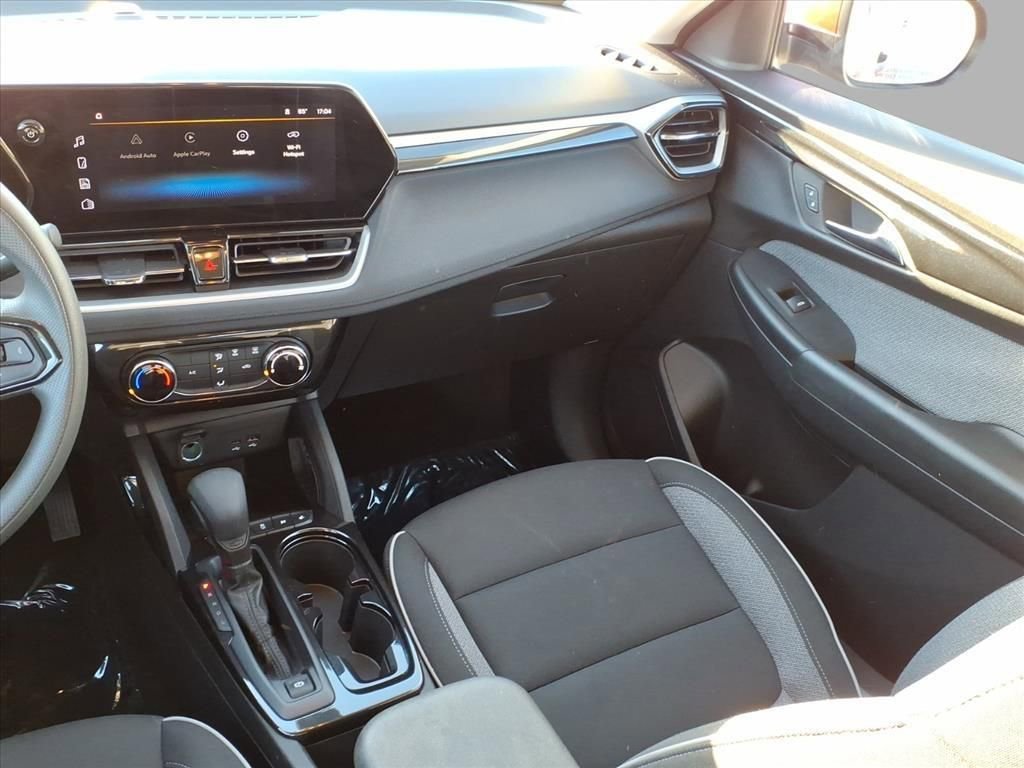 Used 2025 Chevrolet TrailBlazer LT image 25