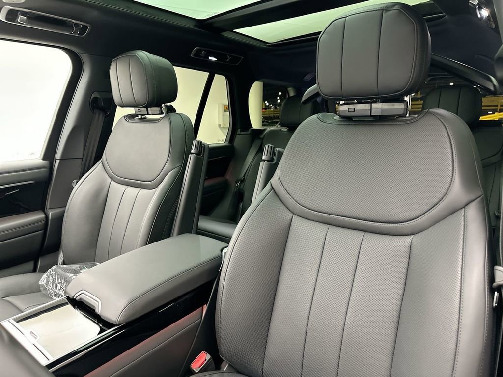 New 2026 Land Rover Range Rover SE AWD/4WD image 18