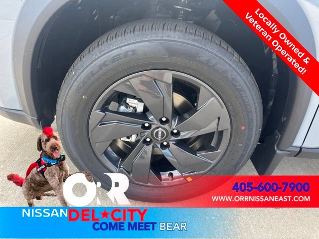 New 2026 Nissan Rogue SV FWD image 9