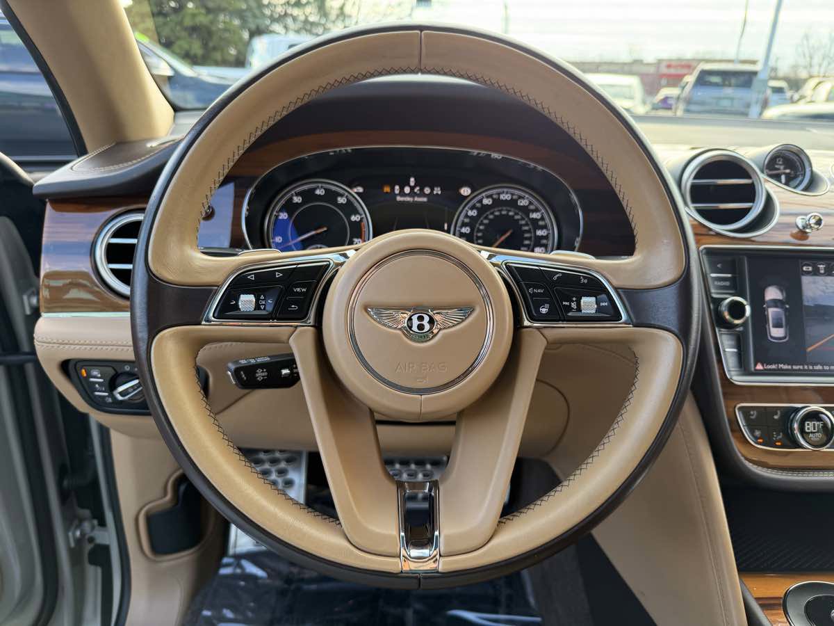 Used 2018 Bentley Bentayga image 62