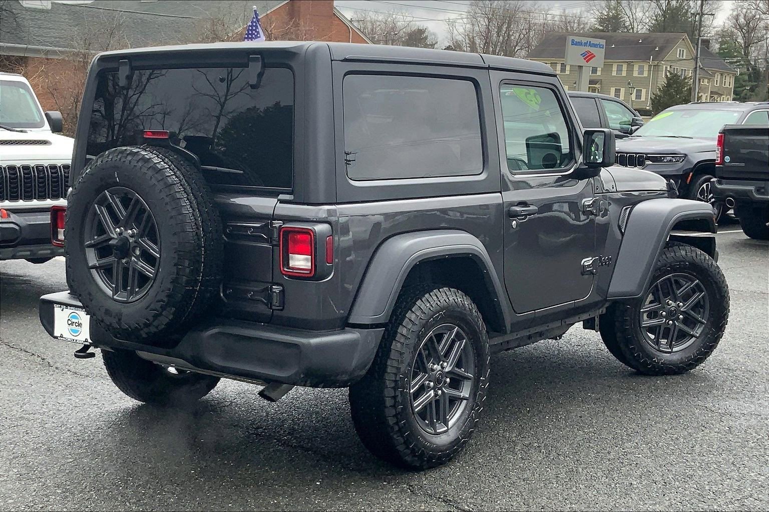 Certified 2025 Jeep Wrangler Sport image 10