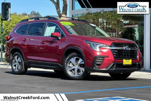 Used 2023 Subaru Ascent Premium w/ Convenience Package