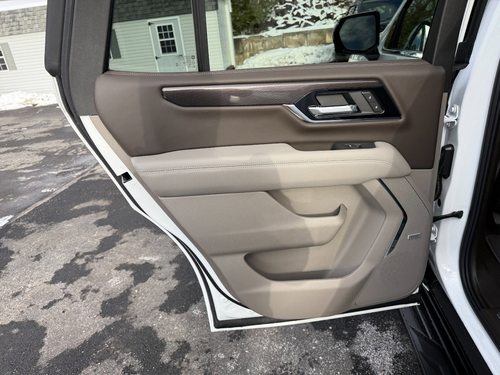 New 2026 GMC Yukon Elevation image 17