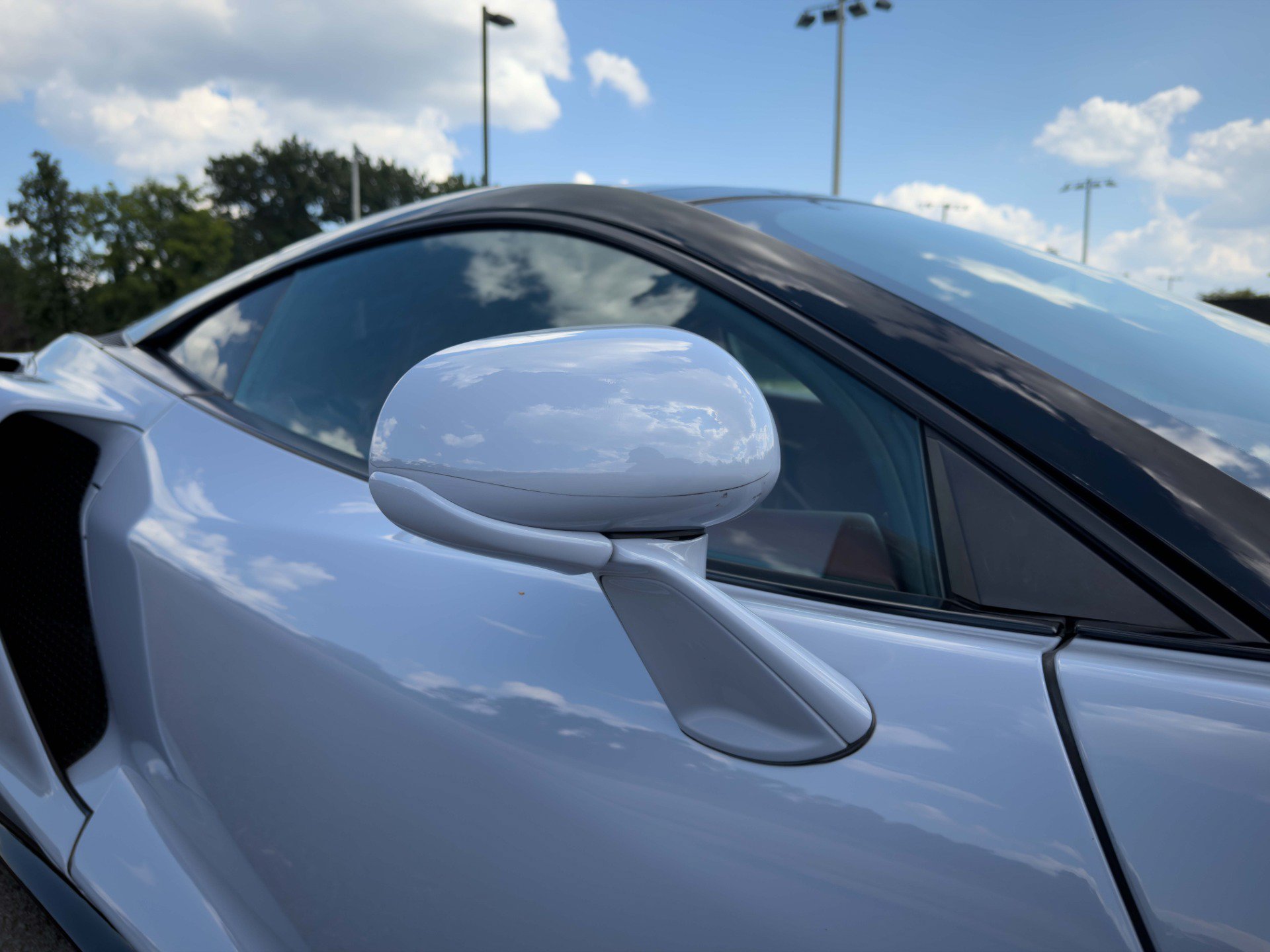 Used 2020 McLaren GT RWD image 20