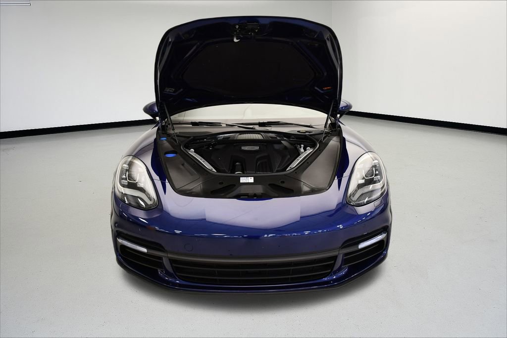 Used 2020 Porsche Panamera 4 image 14