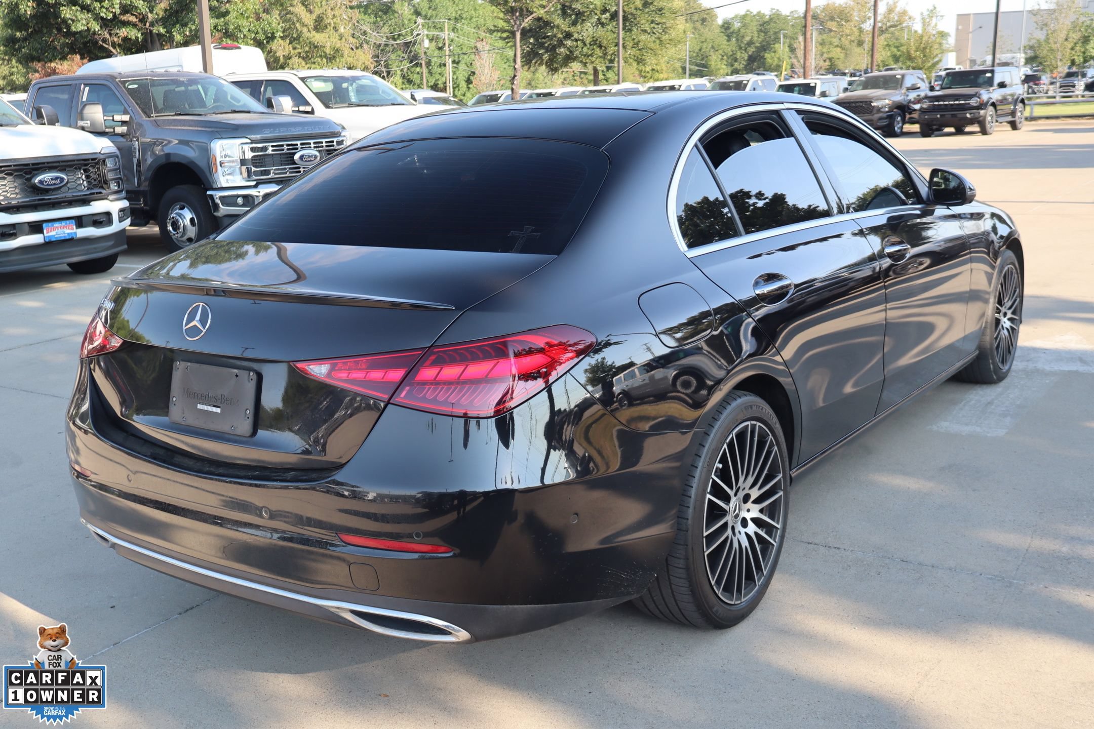 Used 2023 Mercedes-Benz C 300 Sedan image 3