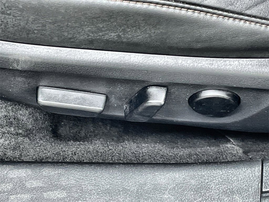 Used 2023 MAZDA MAZDA3 s image 13