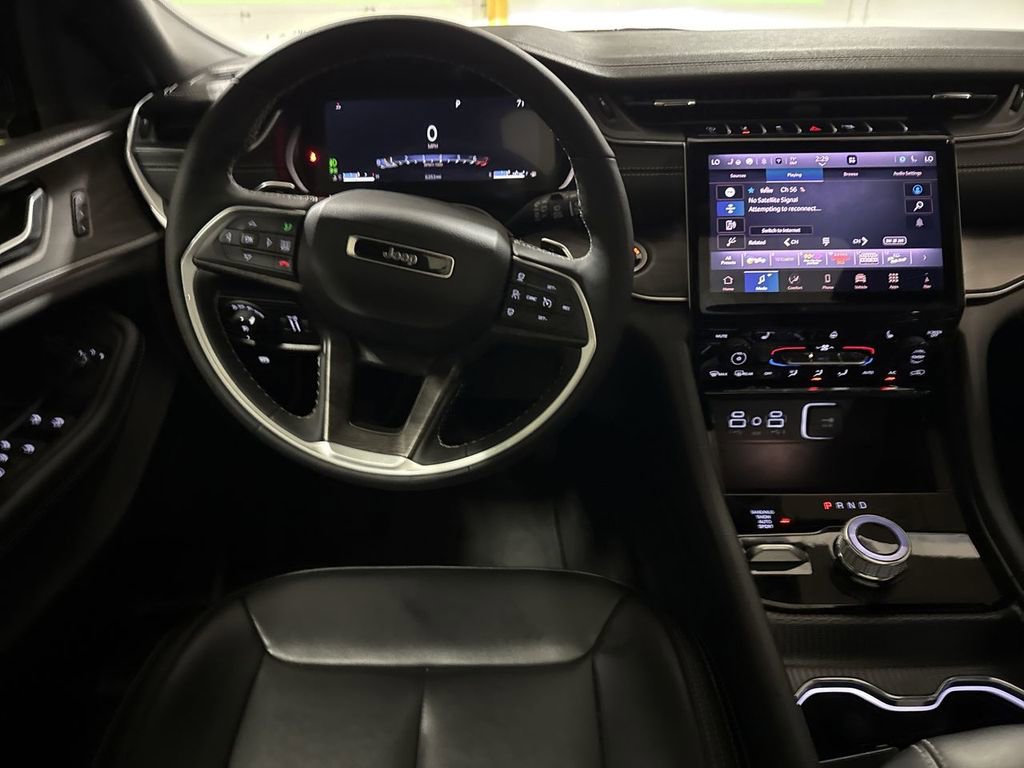 Used 2025 Jeep Grand Cherokee L Limited w/ Trailer Tow Package image 11