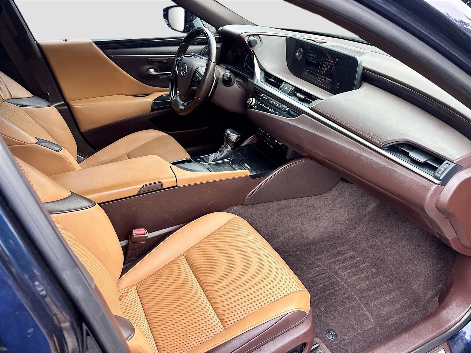 Used 2021 Lexus ES 300h w/ Premium Package FWD image 28