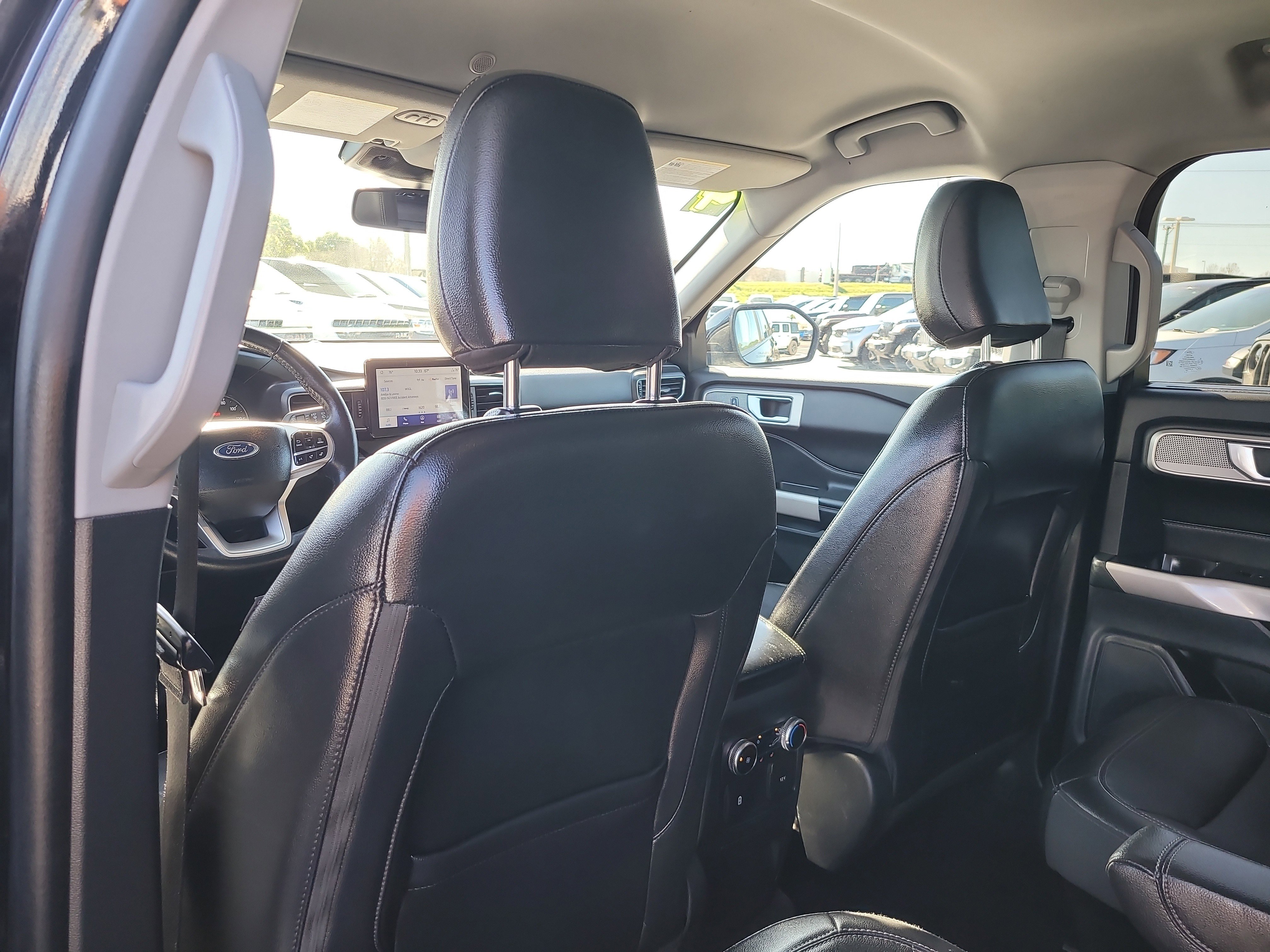 Used 2024 Ford Explorer Limited image 13