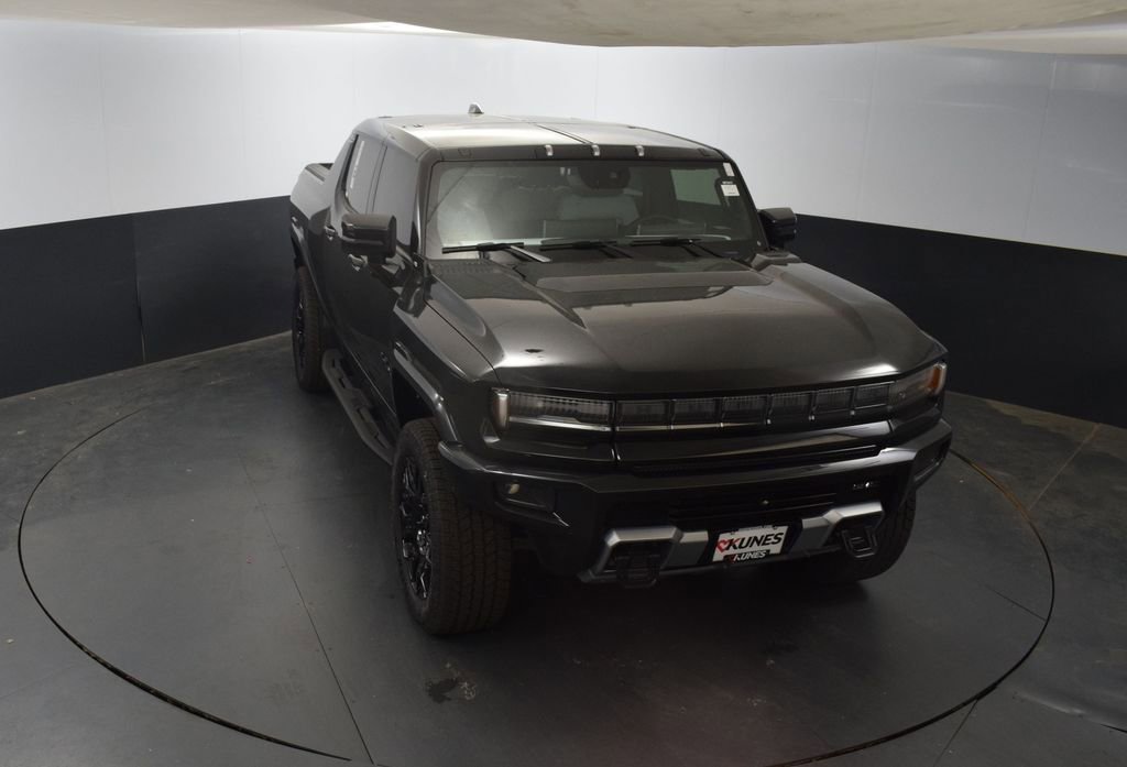 New 2025 GMC Hummer EV 2X w/ LPO, Dark Essentials Package image 42