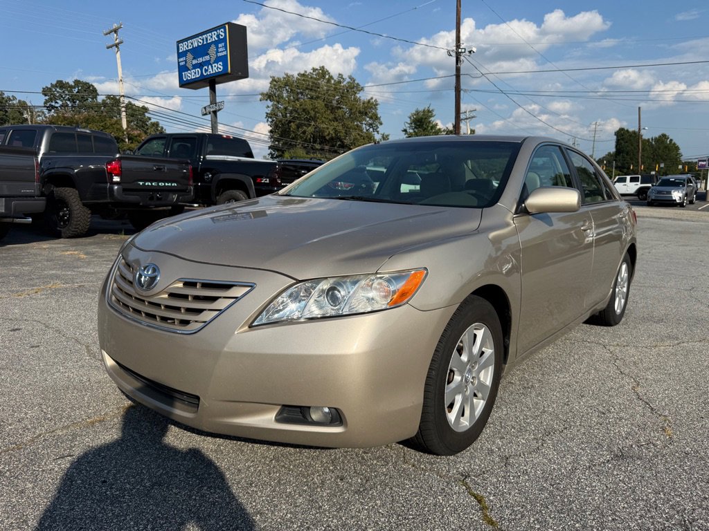 Used 2008 Toyota Camry XLE image 1