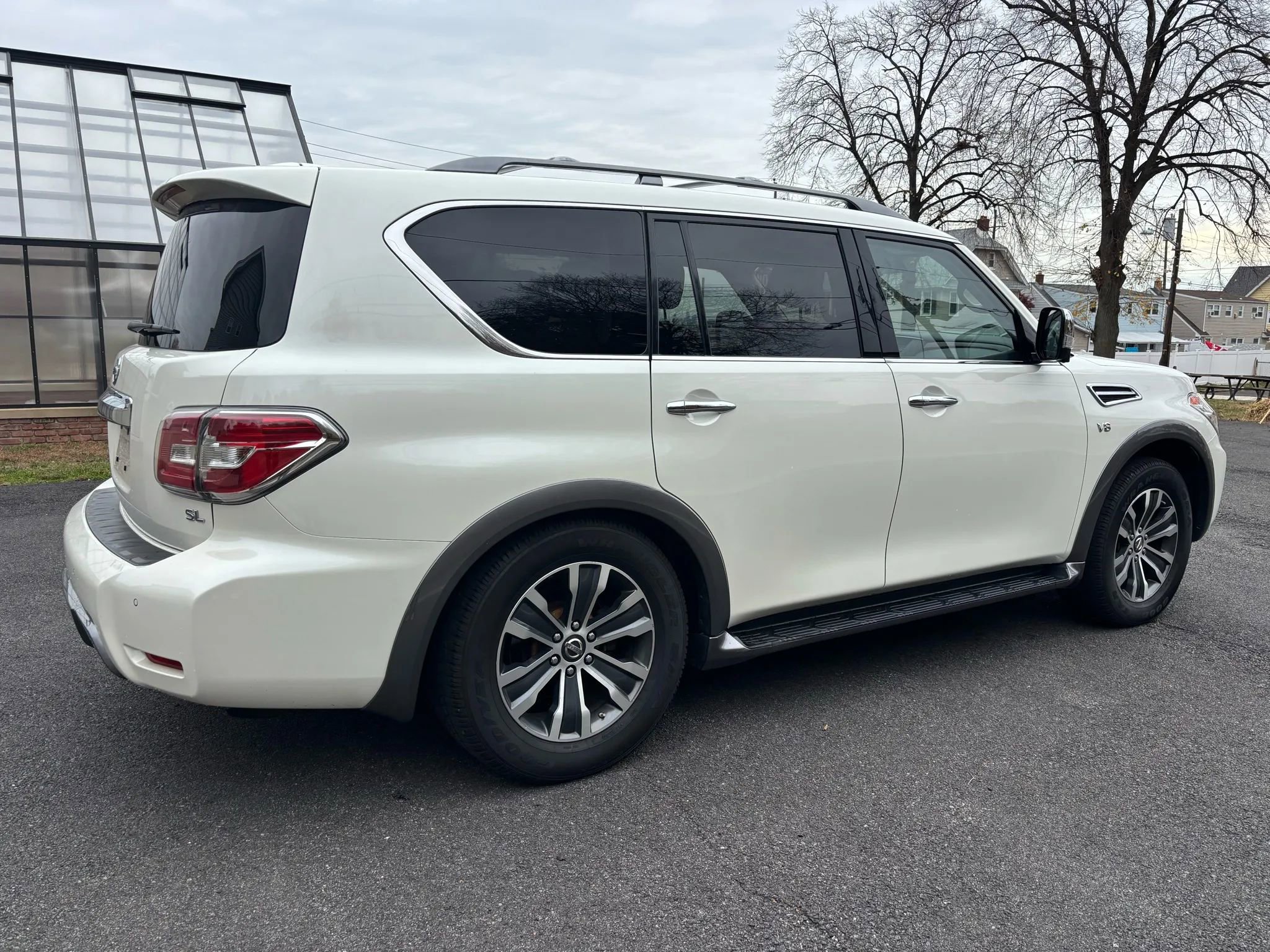 Used 2019 Nissan Armada SL w/ Premium Package image 9
