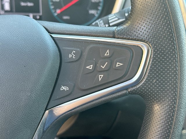 Used 2021 Chevrolet Equinox LS FWD image 50