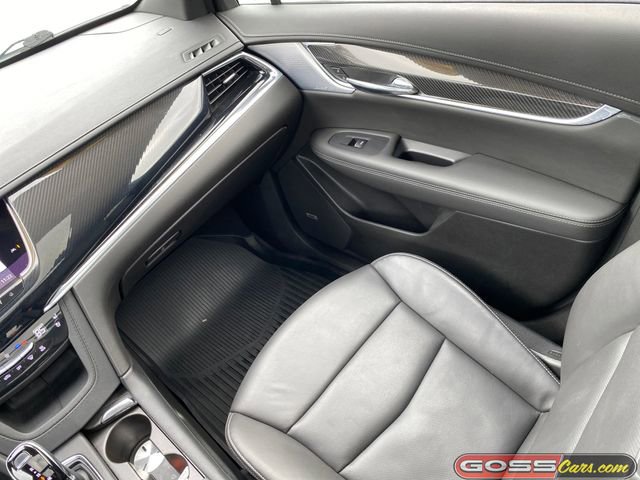 Used 2024 Cadillac XT6 Sport w/ Technology Package image 18