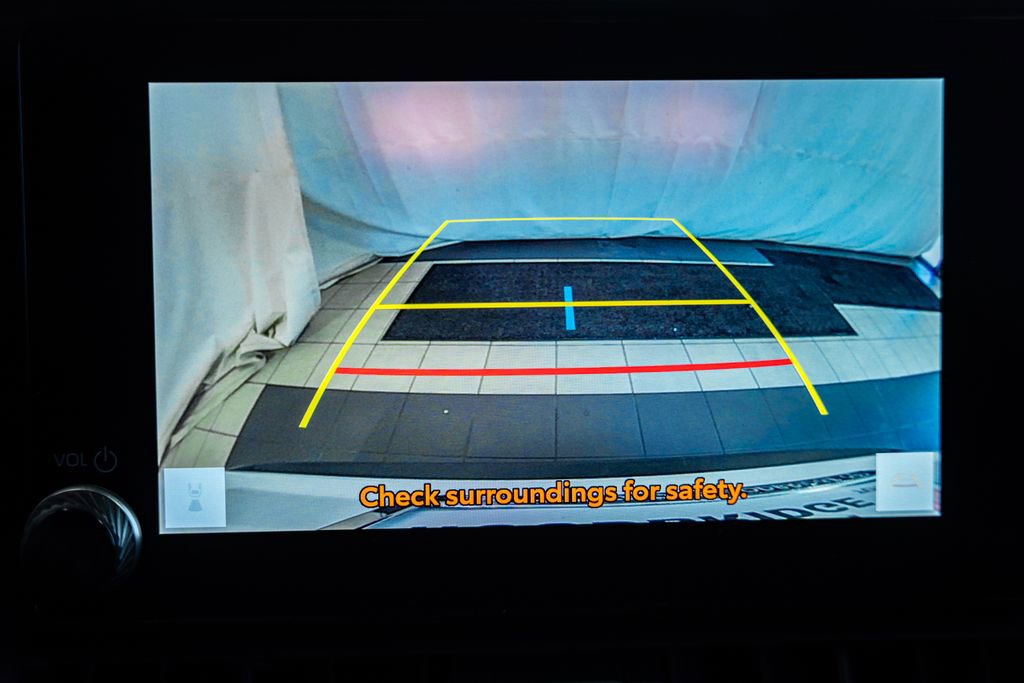 Used 2024 Toyota RAV4 LE image 33