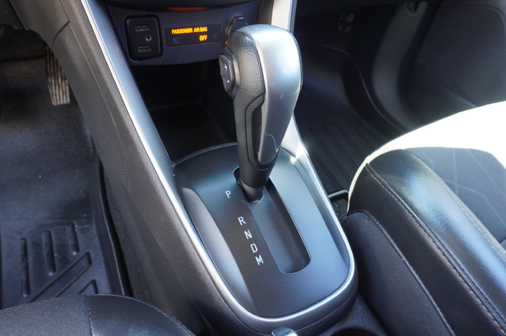 Certified 2020 Chevrolet Trax LT w/ LT Convenience Package FWD image 26