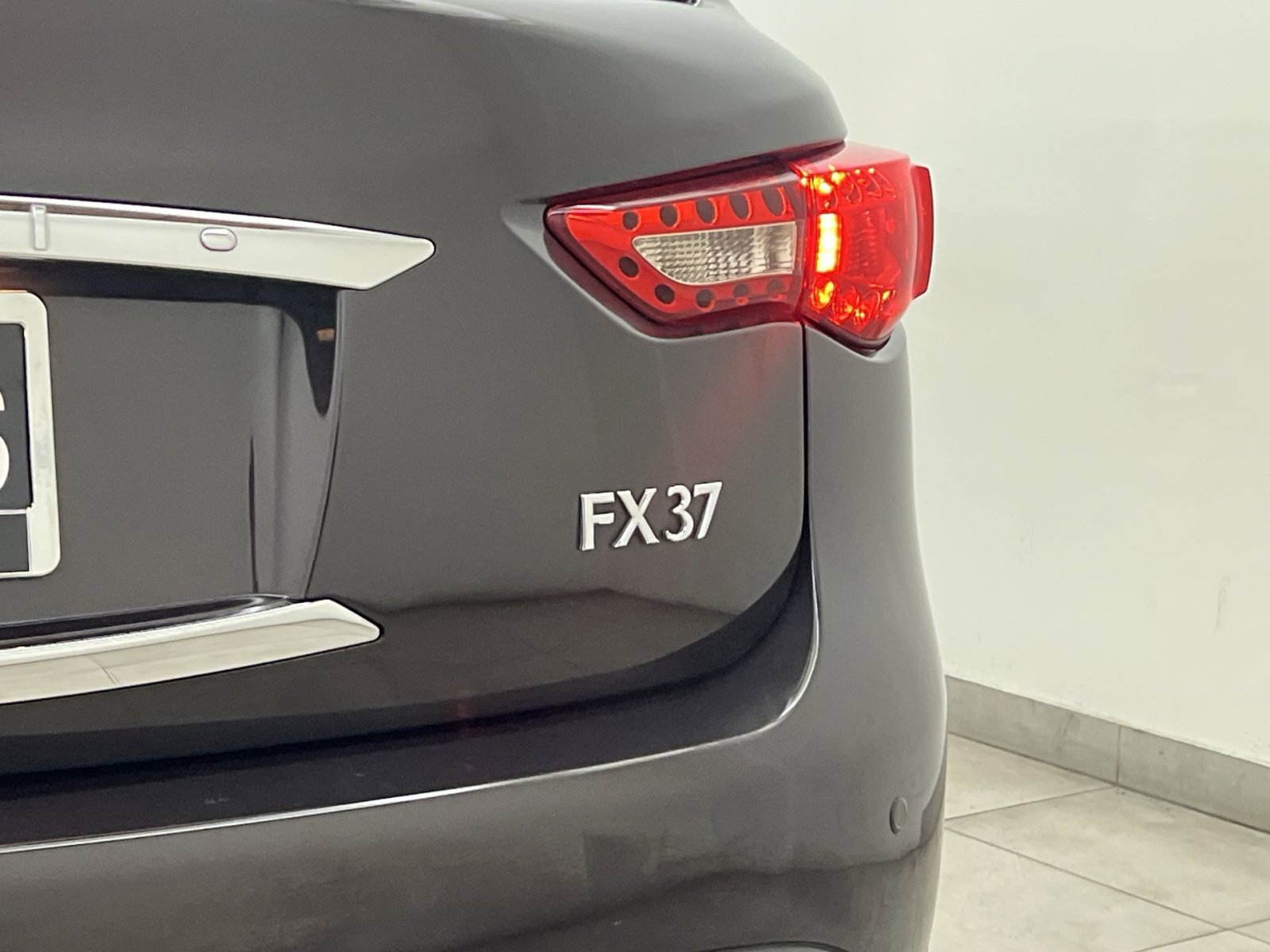 Used 2013 INFINITI FX37 AWD w/ Premium Pkg image 28
