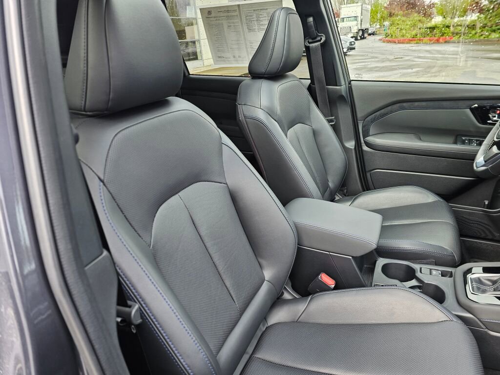 Used 2025 Subaru Forester Limited w/ Popular Package #1 AWD/4WD image 12