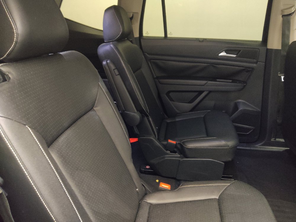 Used 2021 Volkswagen Atlas SE w/ Towing Package FWD image 19