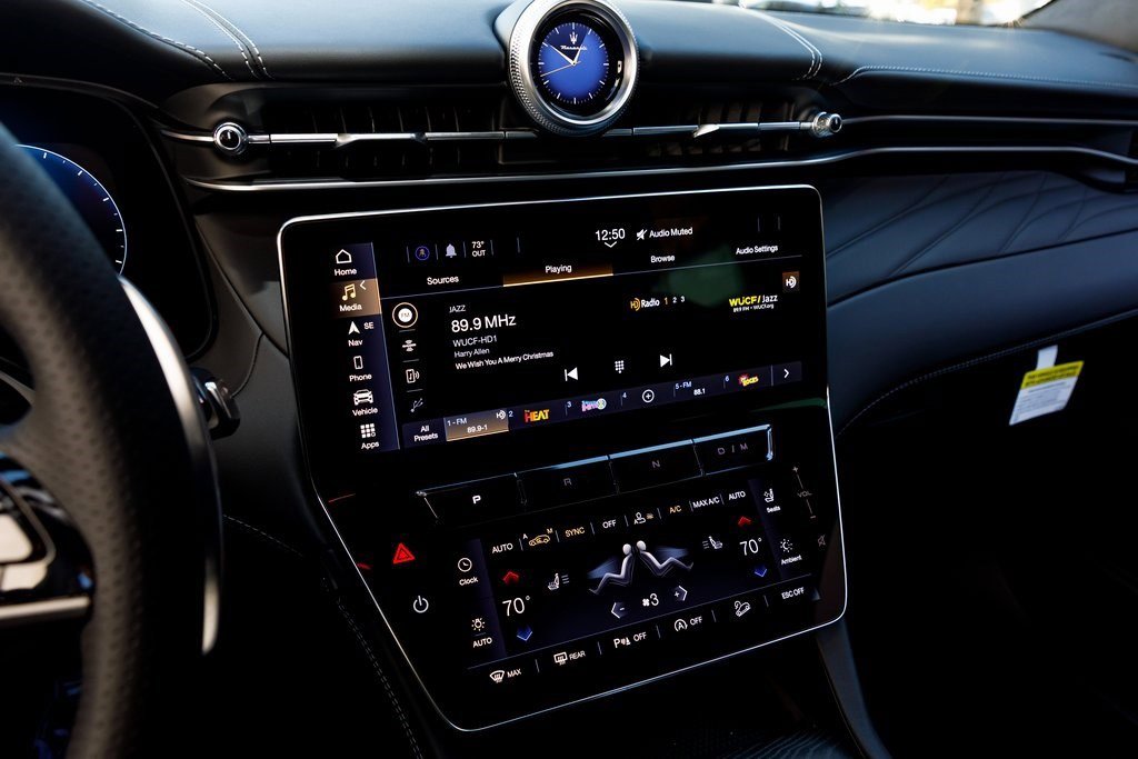 New 2025 Maserati Grecale GT image 25