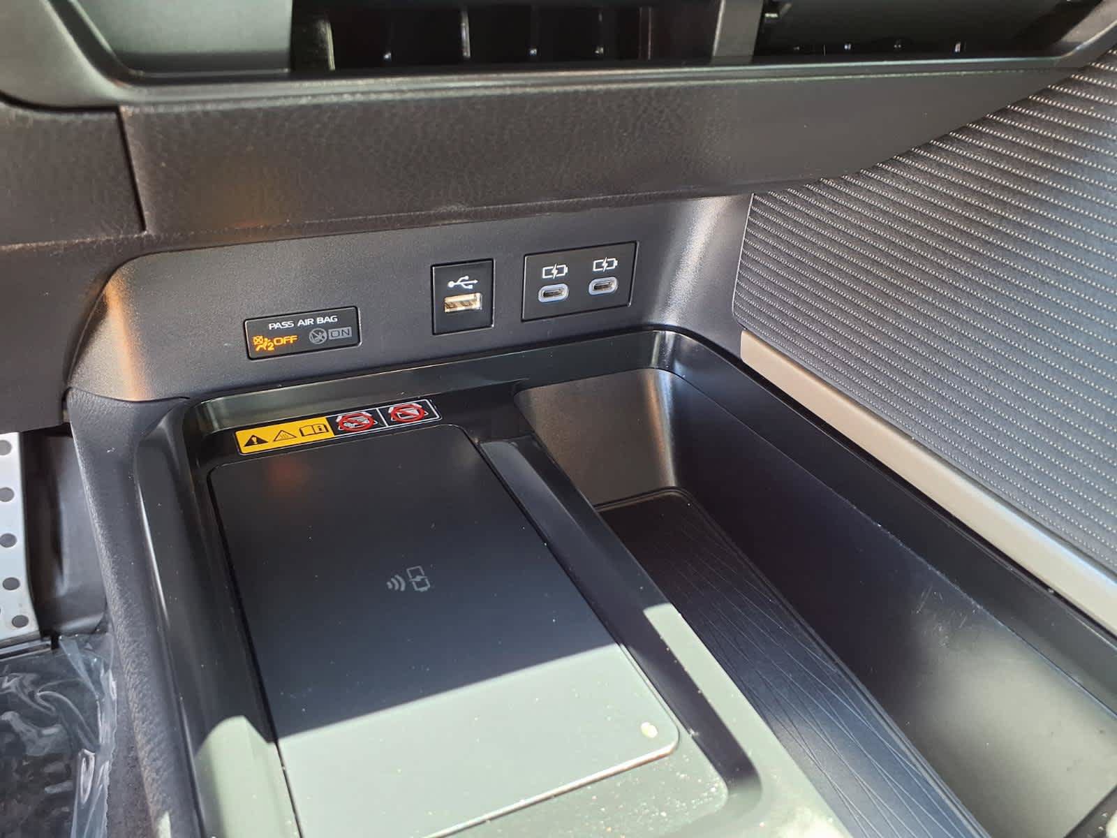 Certified 2025 Toyota Camry SE w/ Convenience Package FWD image 24
