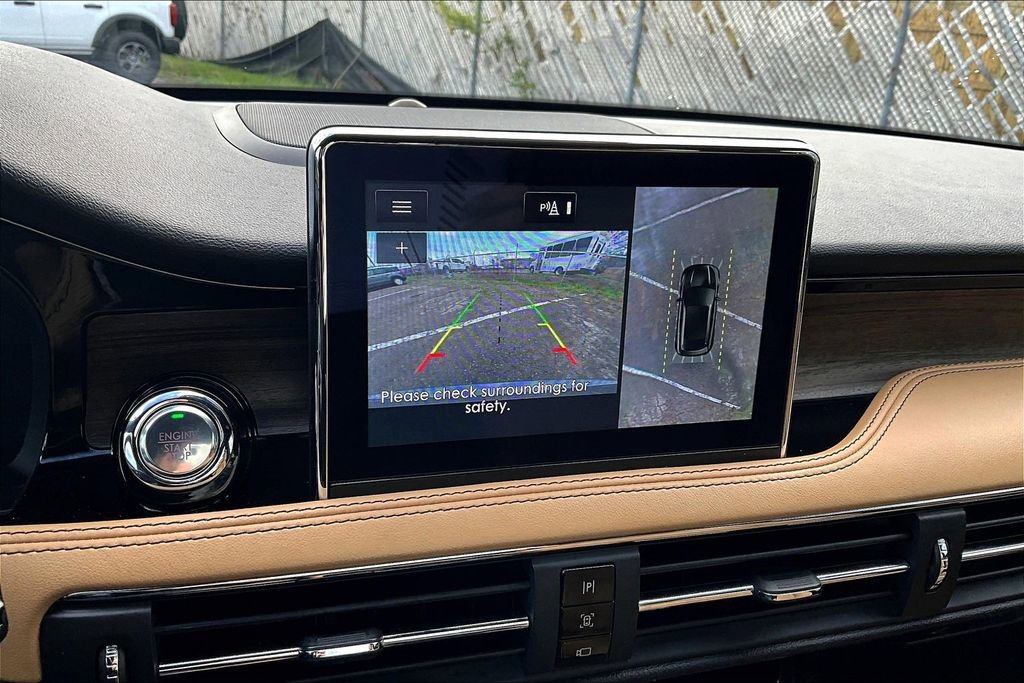 Used 2022 Lincoln Corsair Reserve w/ Equipment Group 201A image 21