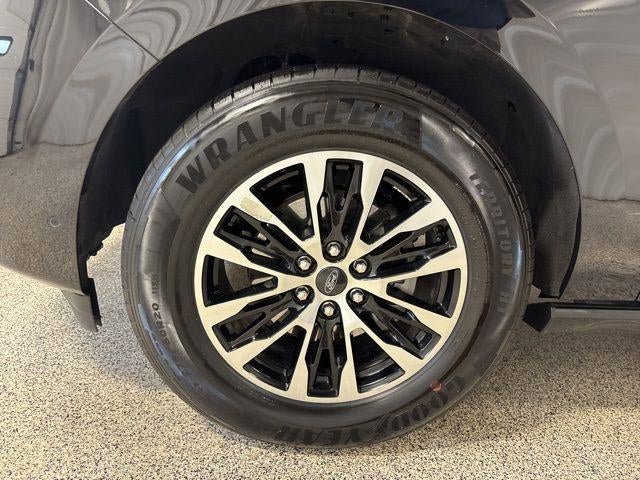 Used 2025 Ford Expedition Platinum AWD/4WD image 36